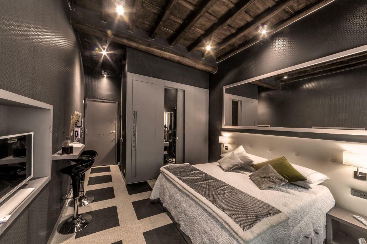 Piazza Di Spagna Luxury Apartment Рим Екстериор снимка